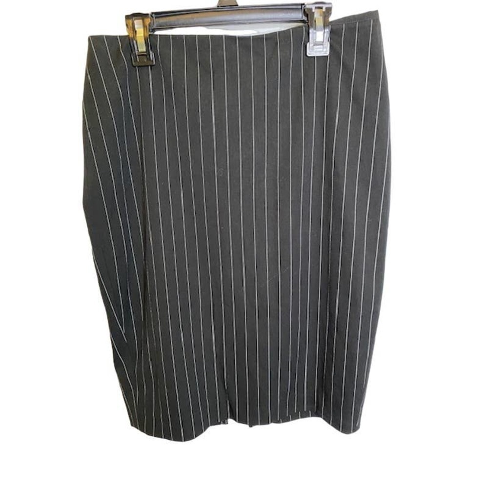 Philosophy Black and‎ White Pinstripe Pencil Skirt size 6